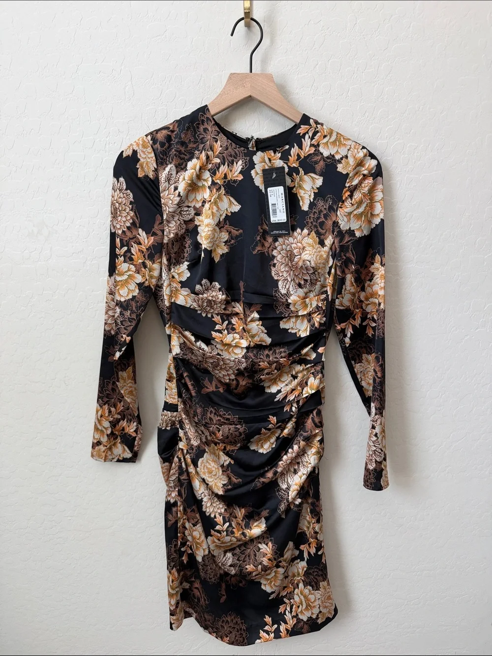 NWT Marciano by Guess Krystal After Dark Floral Ruched Long Sleeve Mini Dress 2